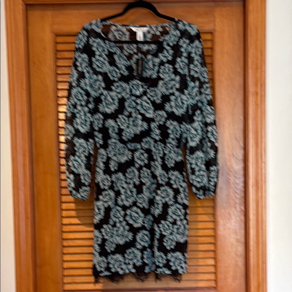 White House Black Market Blue and Black Sheath Dress with Bishop Sleeves